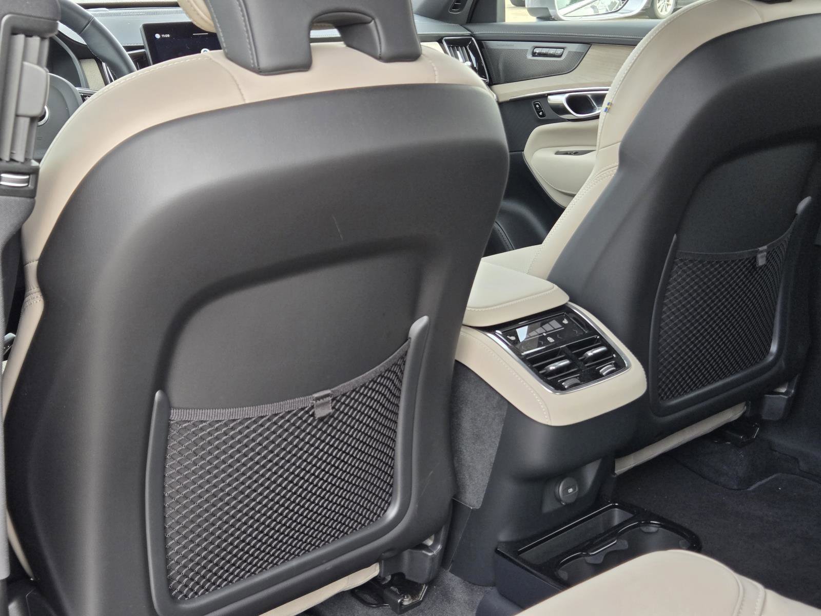 2026 Volvo XC90 Ultra - Photo 26