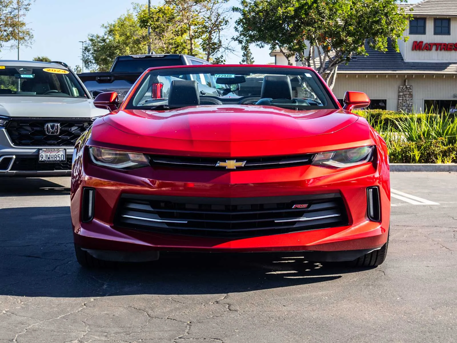 Used 2016 Red Chevrolet 2LT image 2
