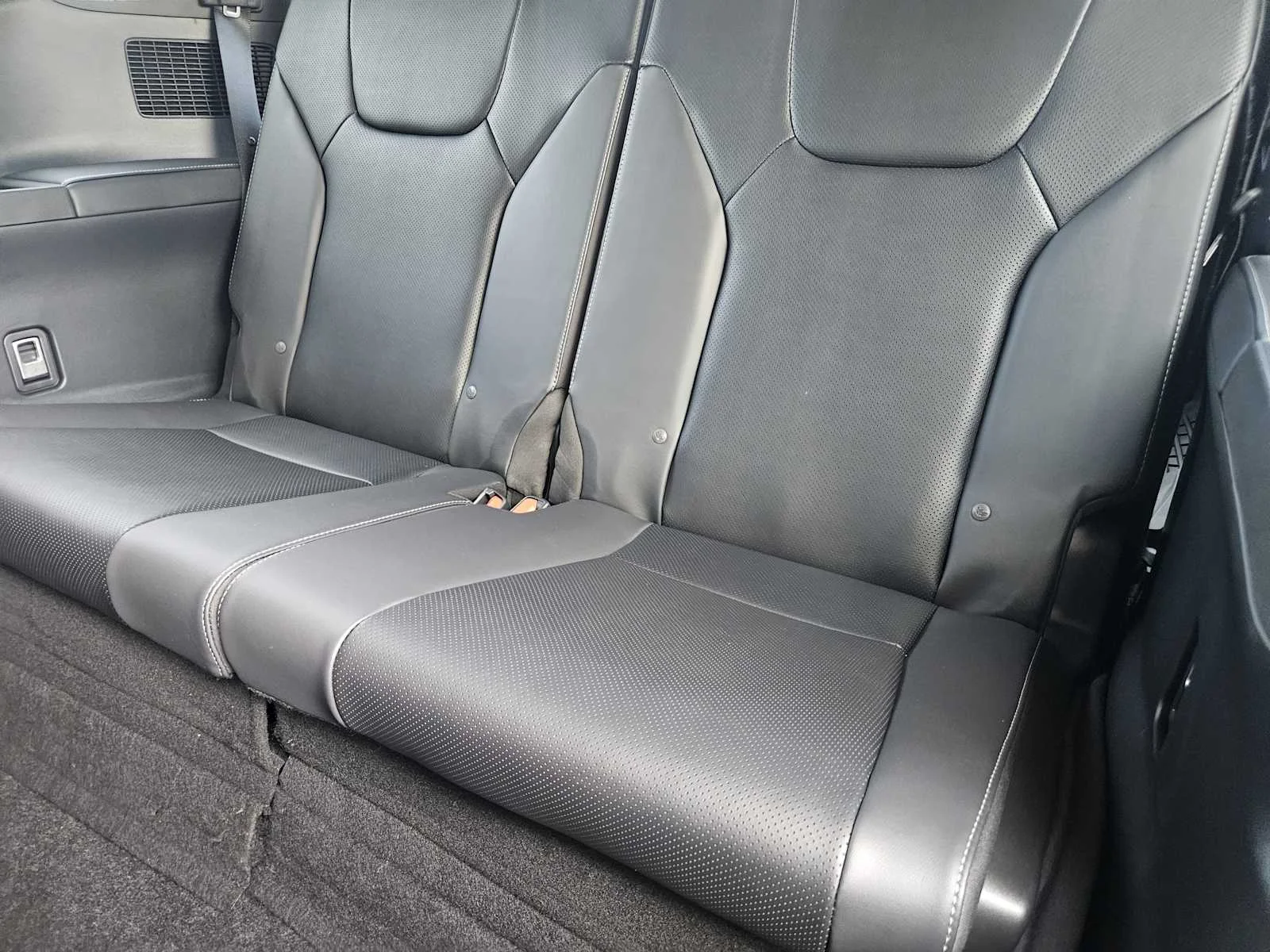 Certified Used 2025 CELESTIAL SILVER Lexus Premium image 22
