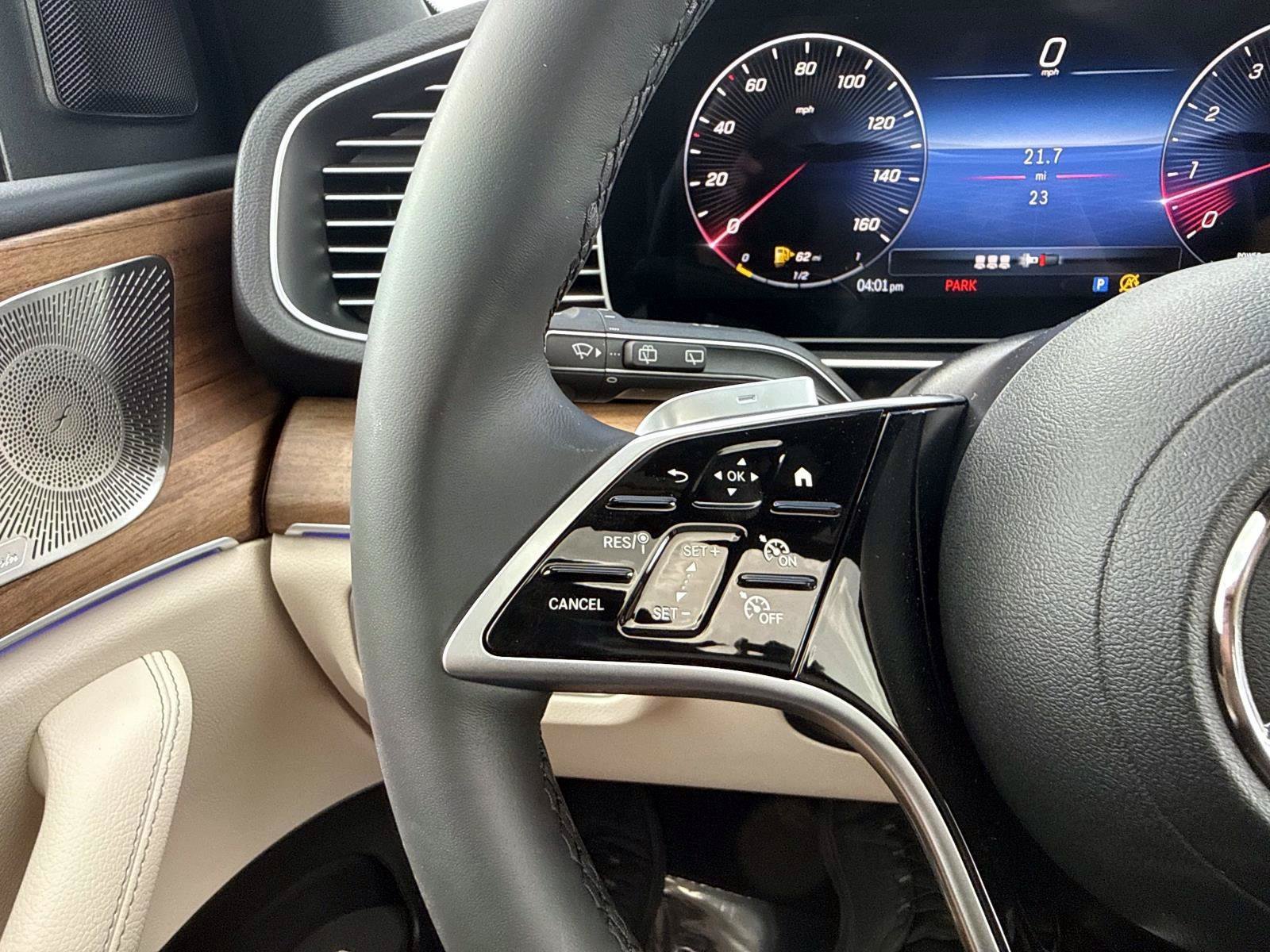 New 2026 Polar White Mercedes-Benz 350 4MATIC® SUV image 33