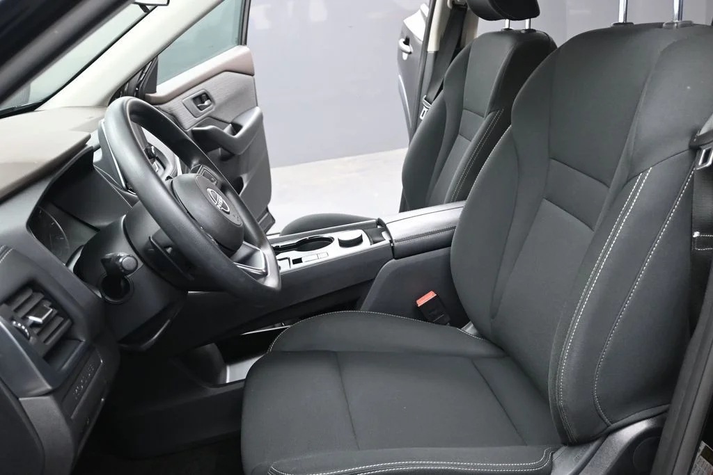 Used 2023 Black Nissan S image 18