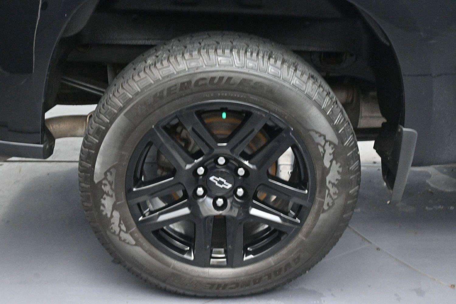 Used 2024 Black Chevrolet Custom image 30