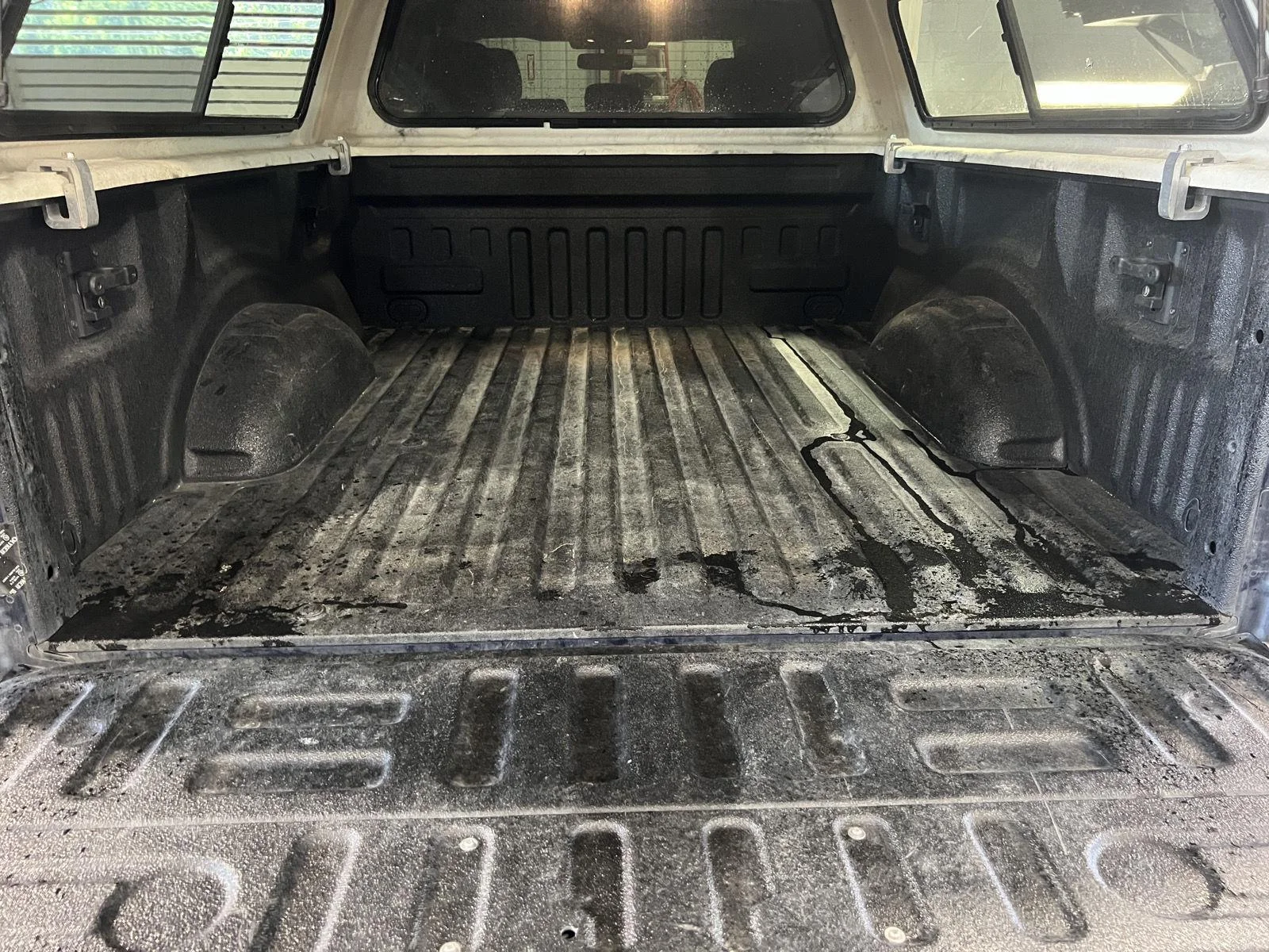 Used 2015 Blue Jeans Metallic Ford XLT image 23