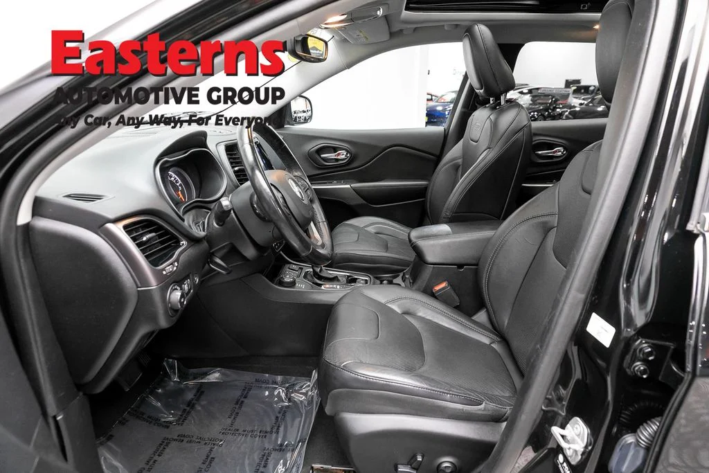 Used 2021 Black Jeep Limited image 14