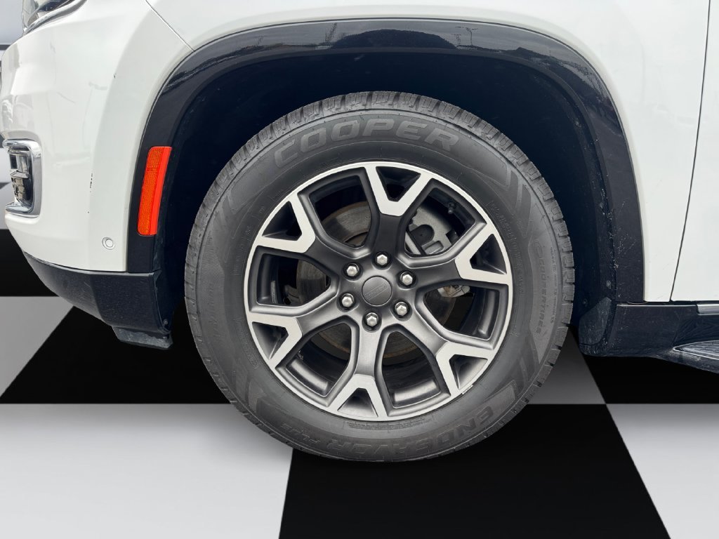 Used 2024 White Jeep Series III image 14