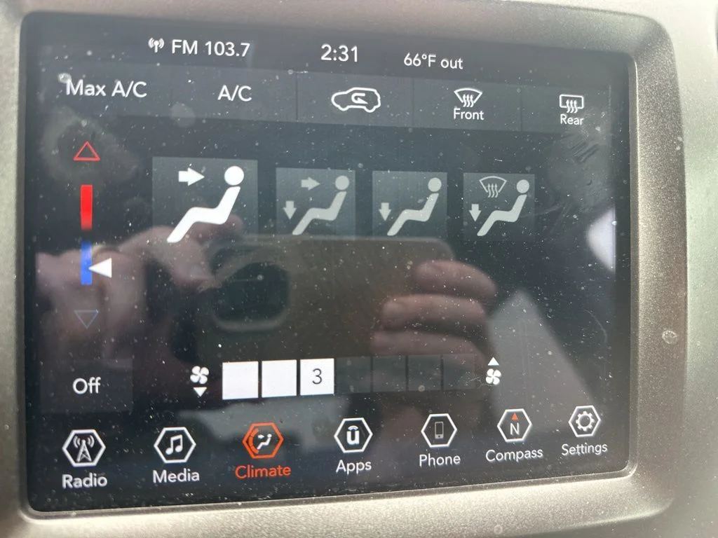 Used 2020 Silver Jeep Trailhawk image 16