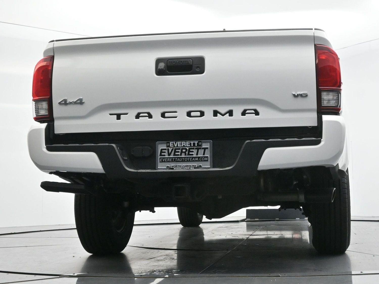Used 2023 White Toyota SR image 44