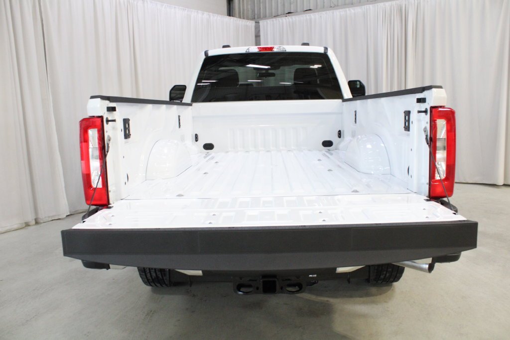 New 2027 Oxford White Ford XL image 28