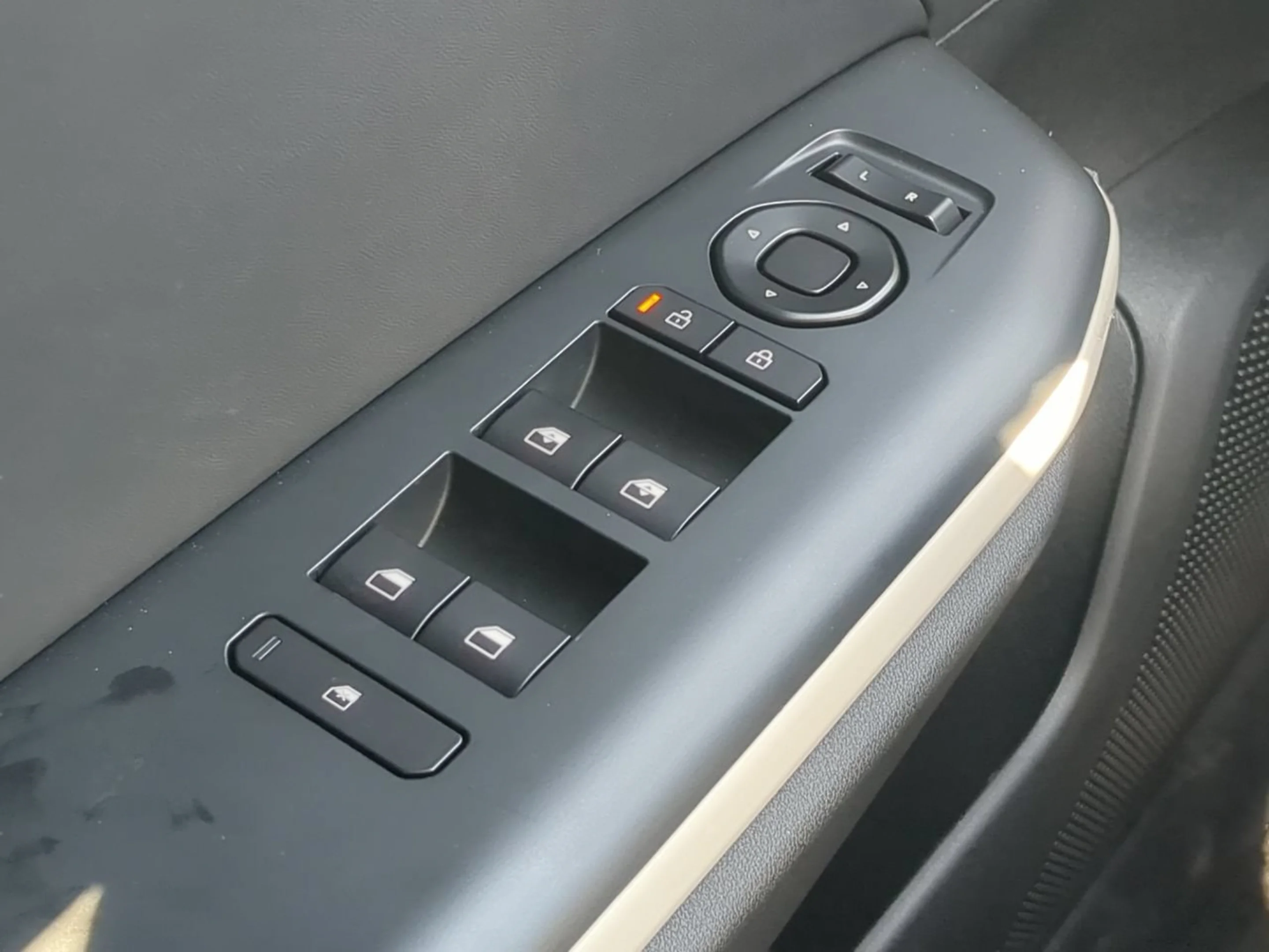 New 2026 Aurora Black Pearl Kia GT-Line image 24