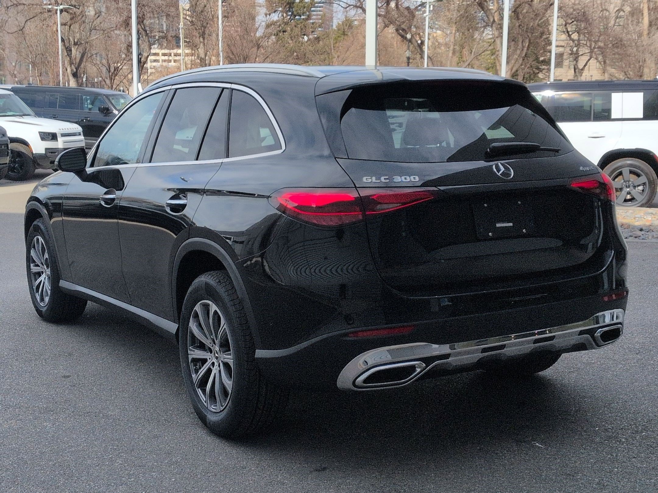 New 2026 Black Mercedes-Benz GLC 300 image 23