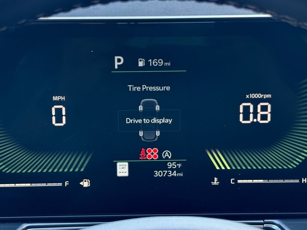 Used 2024 White Kia EX image 9