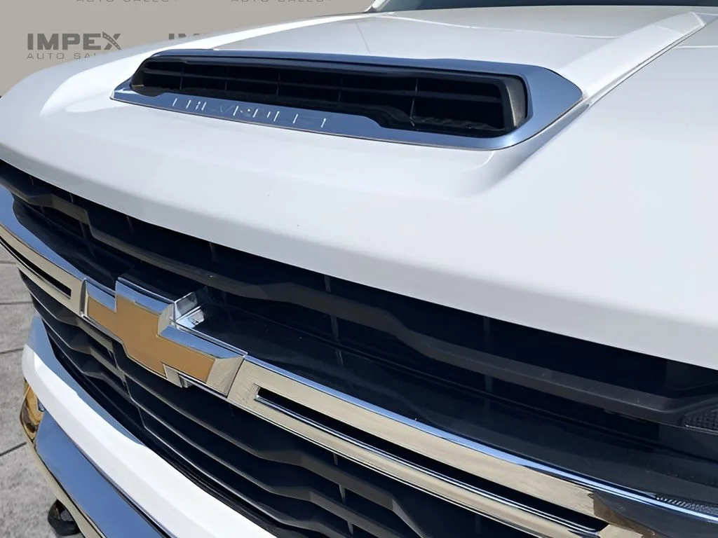 Used 2024 White Chevrolet LT image 60