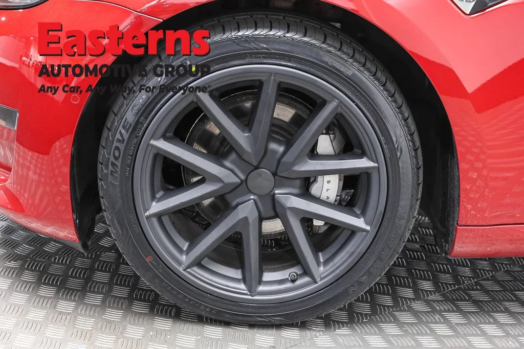 Used 2018 Red Tesla Long Range image 28