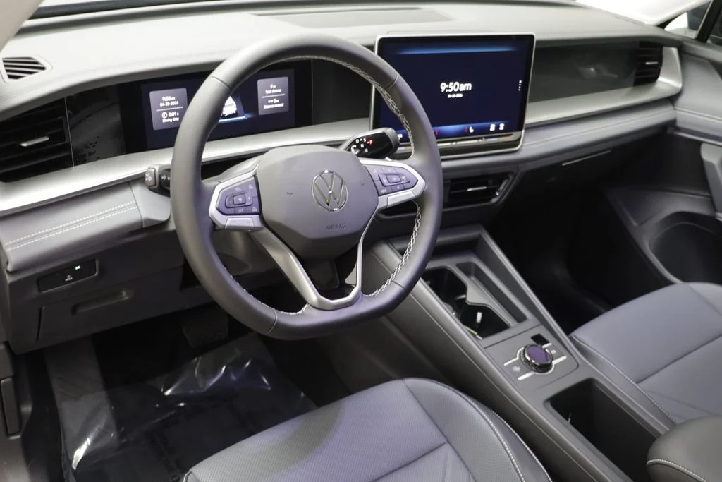 New 2026 Platinum Gray Volkswagen 2.0T SE image 7