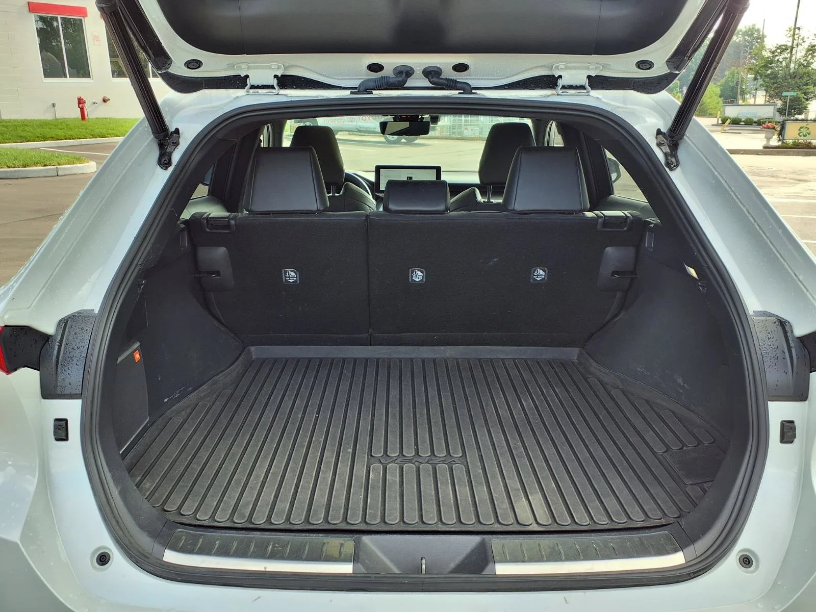 Used 2023 Pearl Toyota Limited image 26