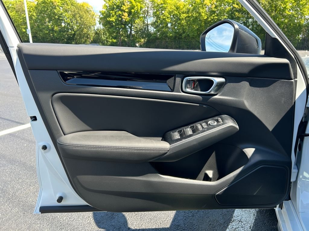 2026 Honda Civic Hatchback Sport Touring - Photo 18