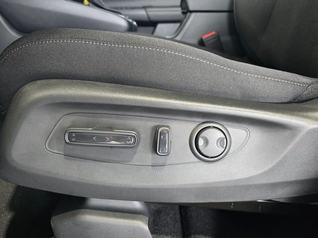 New 2026 Silver Honda EX image 8