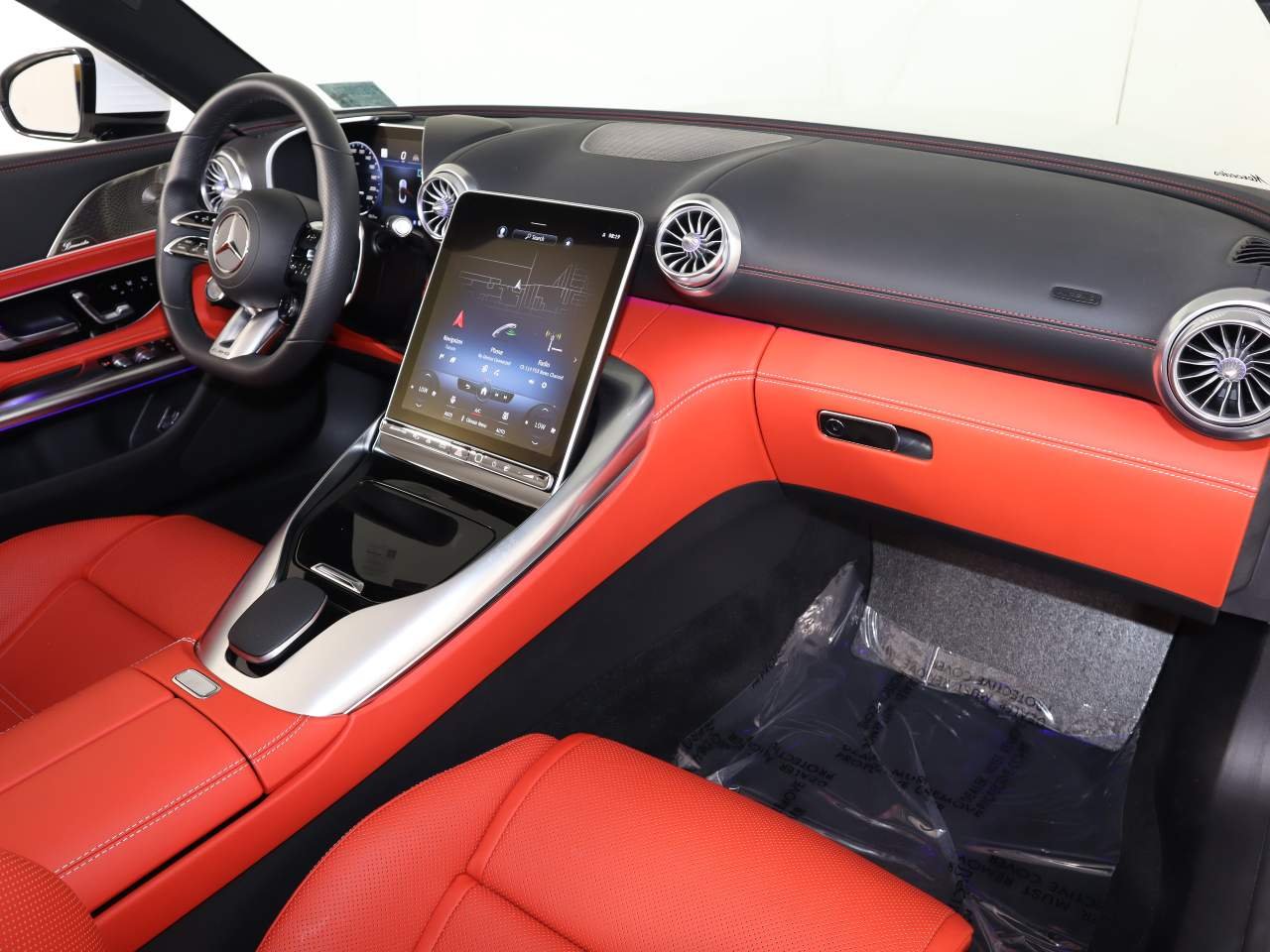 Used 2022 MANUFAKTUR Moonlight White Metallic Mercedes-Benz AMG® SL 63 image 18