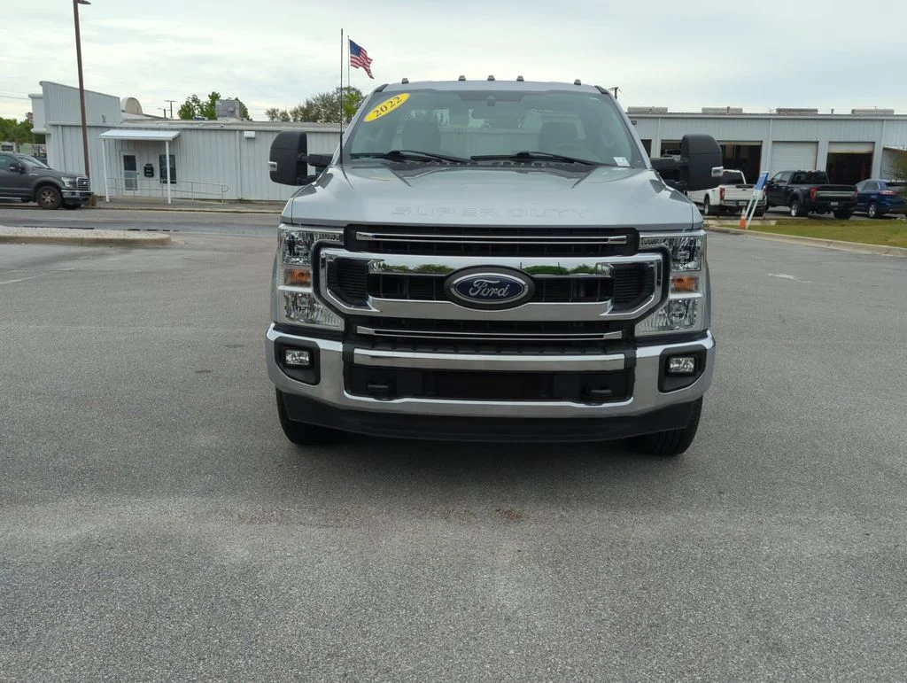 Used 2022 Silver Ford XLT image 10