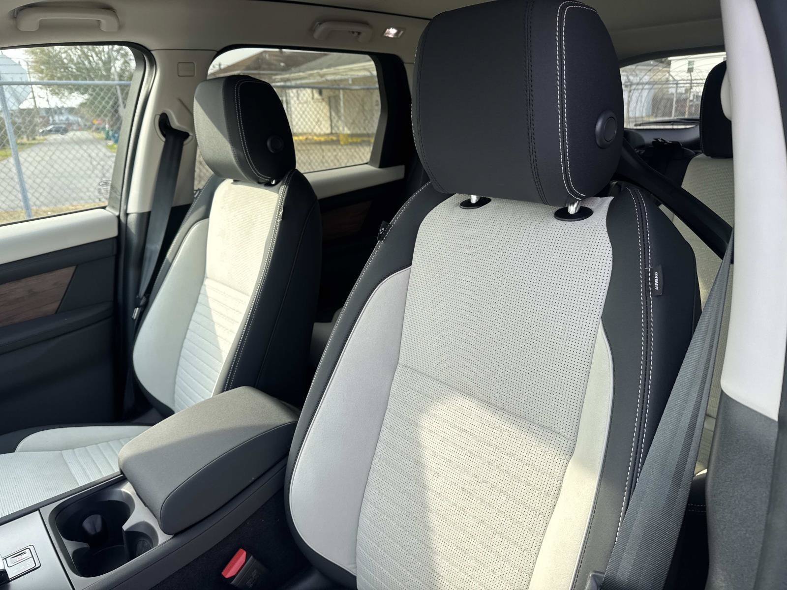 2025 Land Rover Discovery Sport S - Photo 10