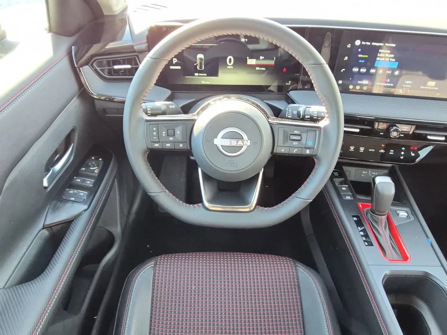 2026 Nissan KICKS SR AWD - Photo 8