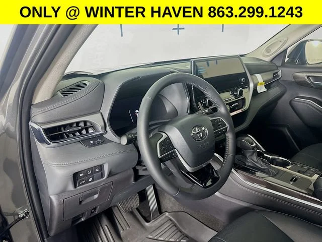 Used 2026  Toyota Platinum image 9