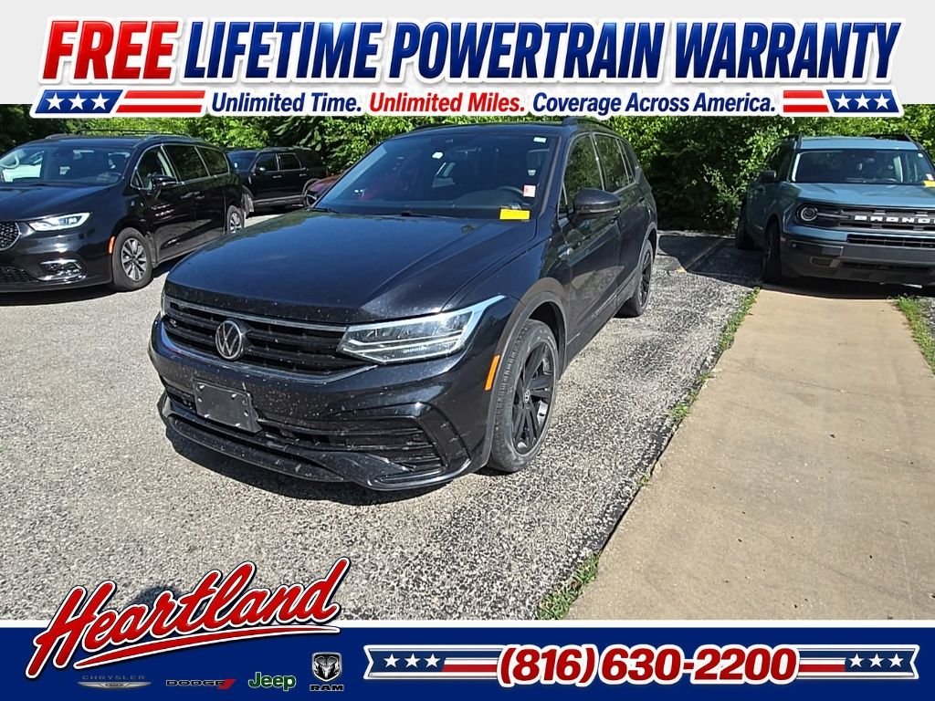 2023 Volkswagen Tiguan 2.0T SE R-Line Black's photo