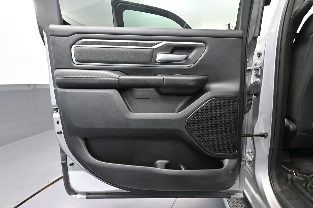 Used 2021 Silver Ram Big Horn/Lone Star image 40