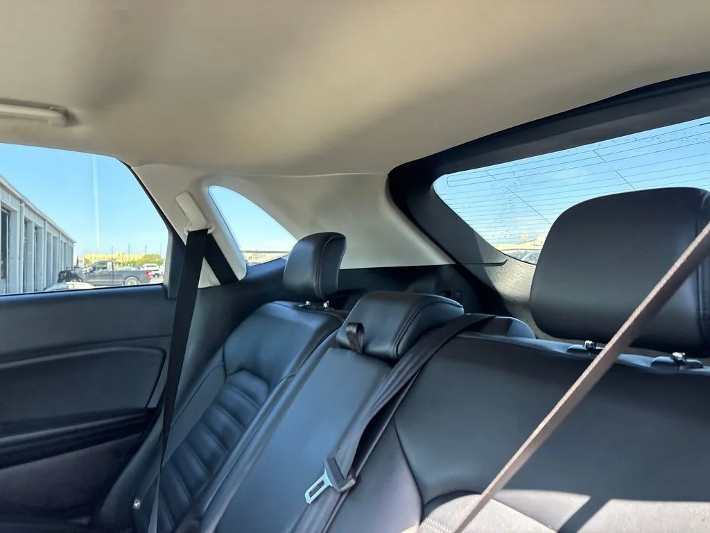 Used 2022 Silver Ford SEL image 22