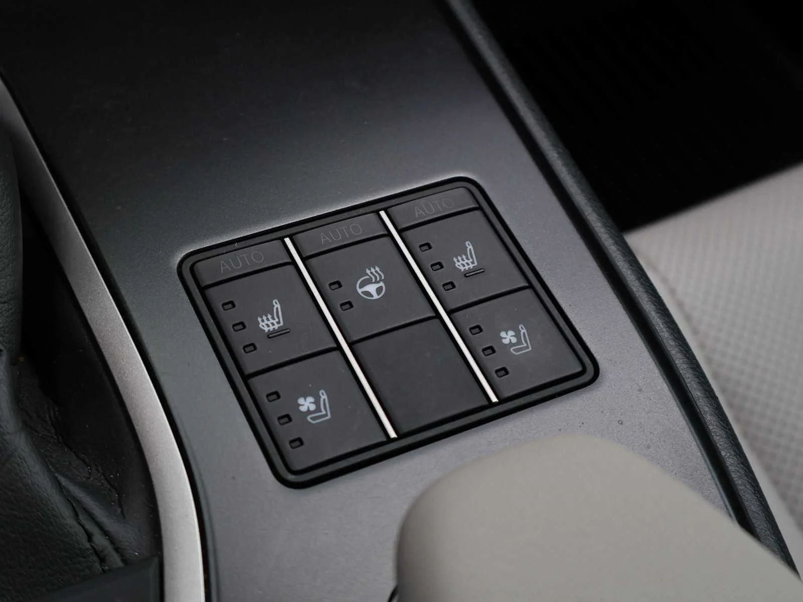 Used 2024 Caviar Lexus Premium image 24