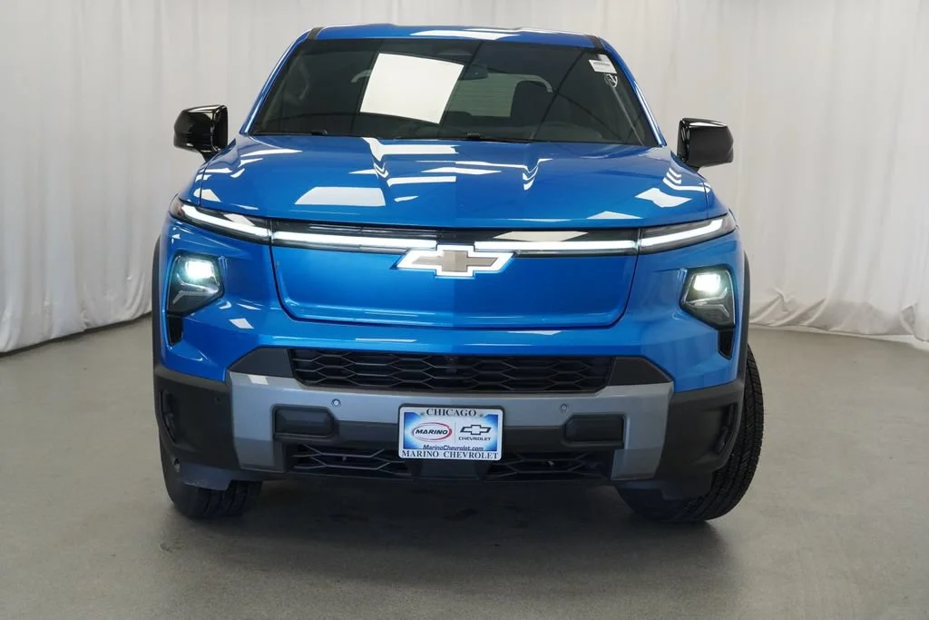 New 2026 Riptide Blue Metallic Chevrolet LT - Extended Range image 36