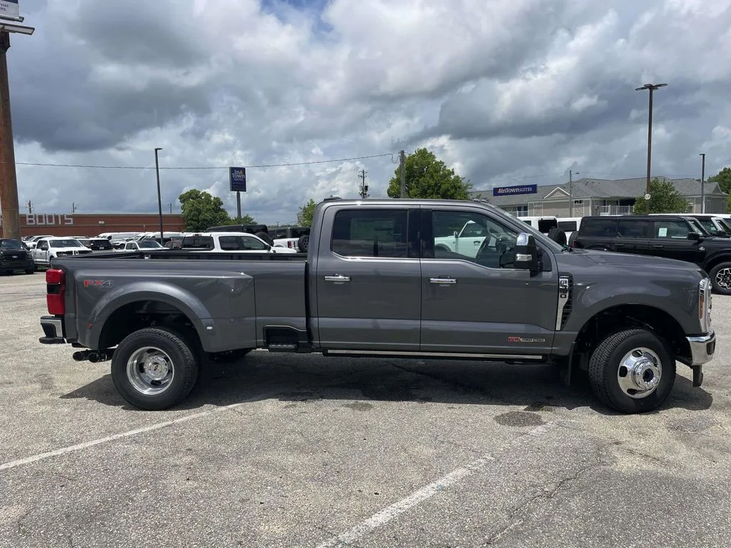 New 2026 Gray Ford Lariat image 2