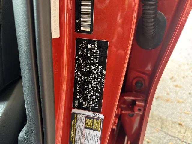 Used 2019 Red Kia EX image 32