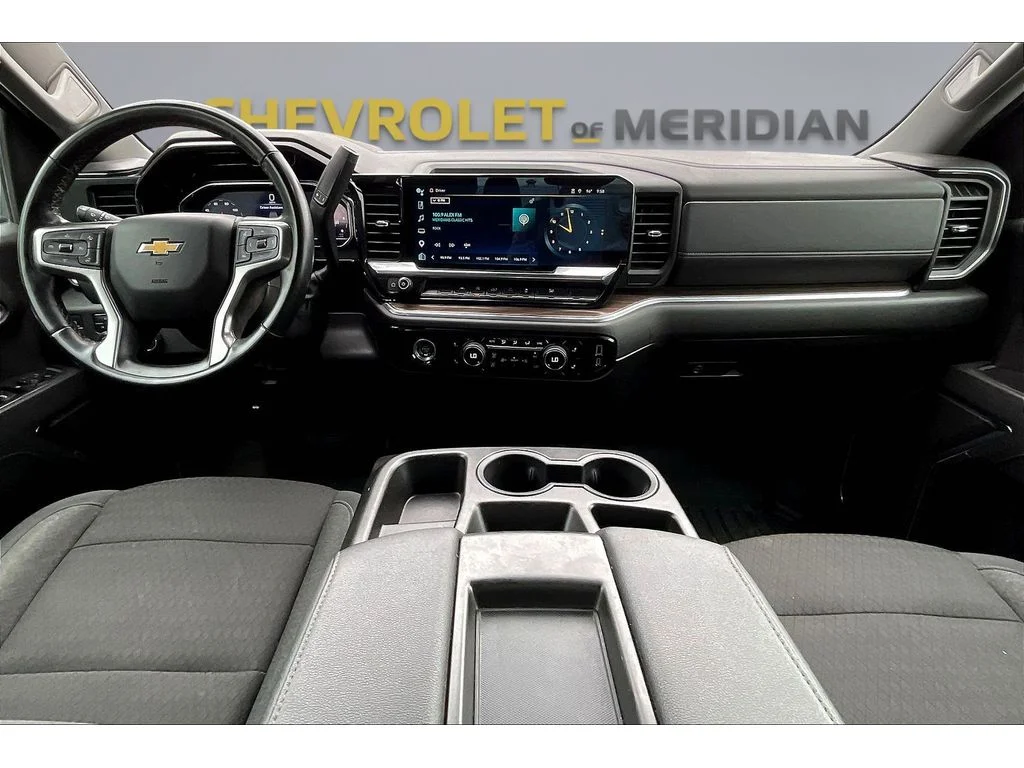 Used 2024 Summit White Chevrolet LT image 12