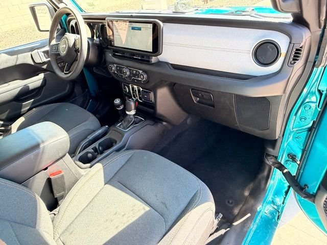 Used 2024 Pearl Jeep Sport S 4xe image 14