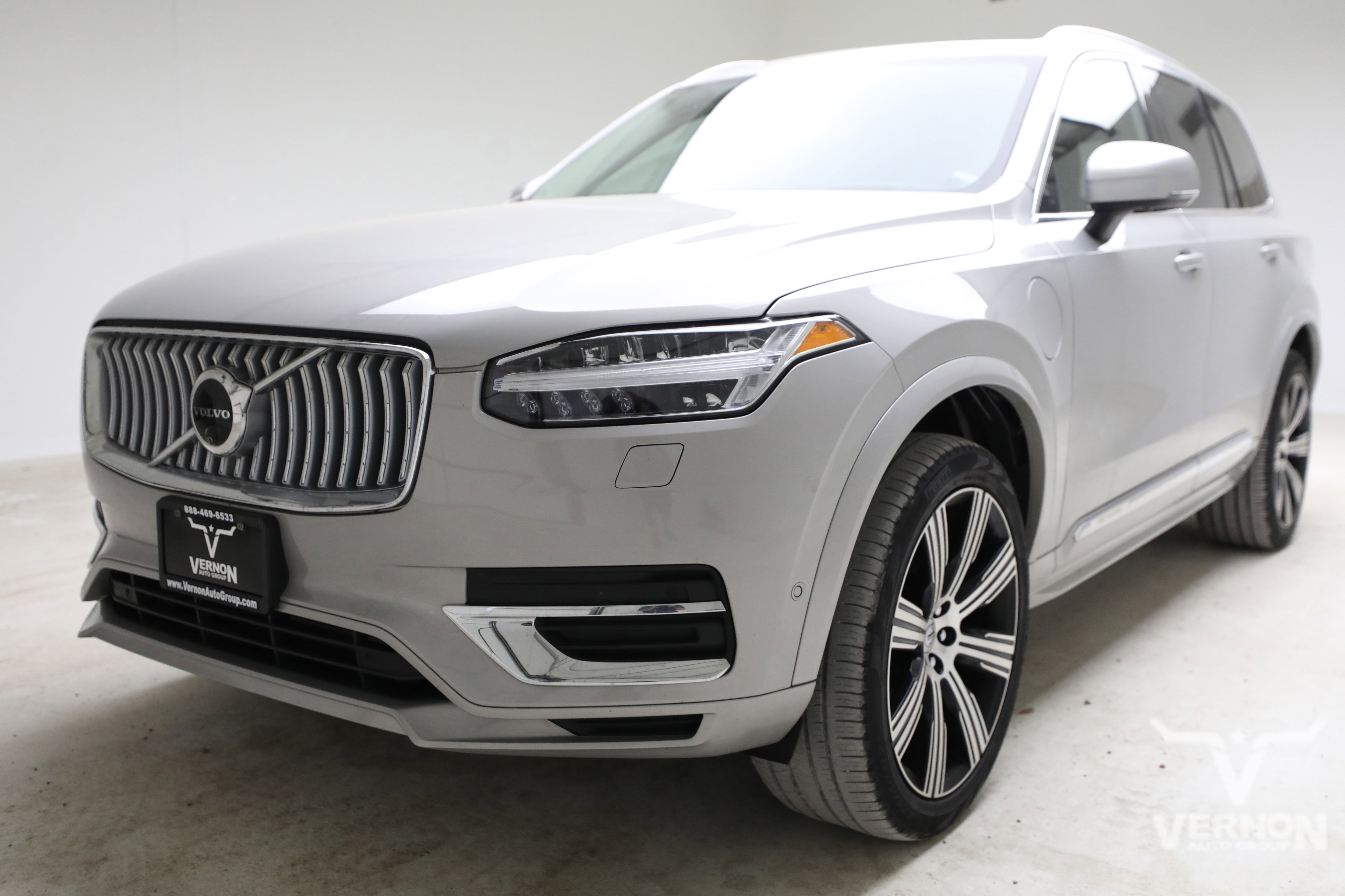 2024 Volvo XC90 T8 Recharge Ultimate Bright Theme 4WD's photo