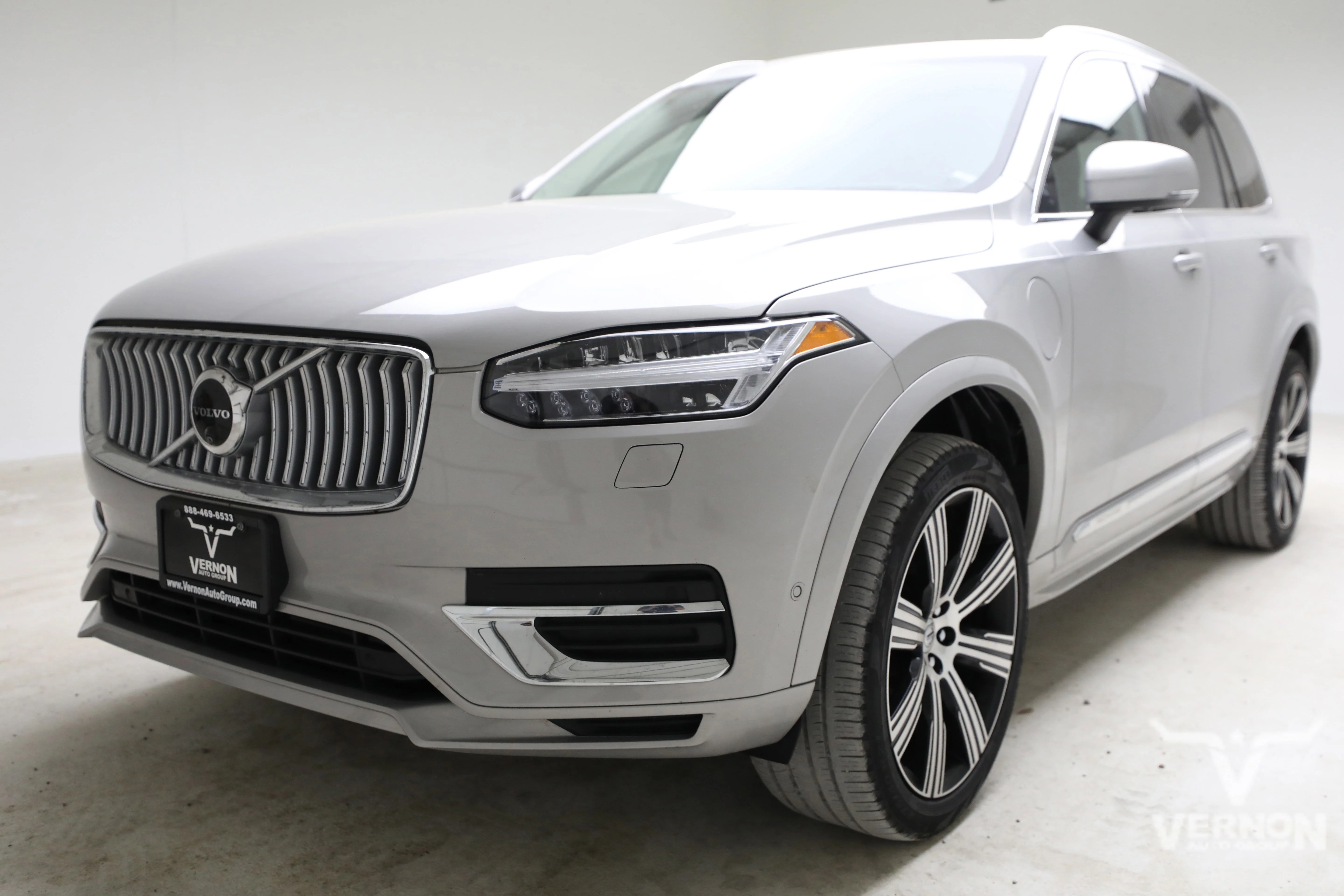 2024 Volvo XC90 T8 Recharge Ultimate Bright Theme 4WD's photo