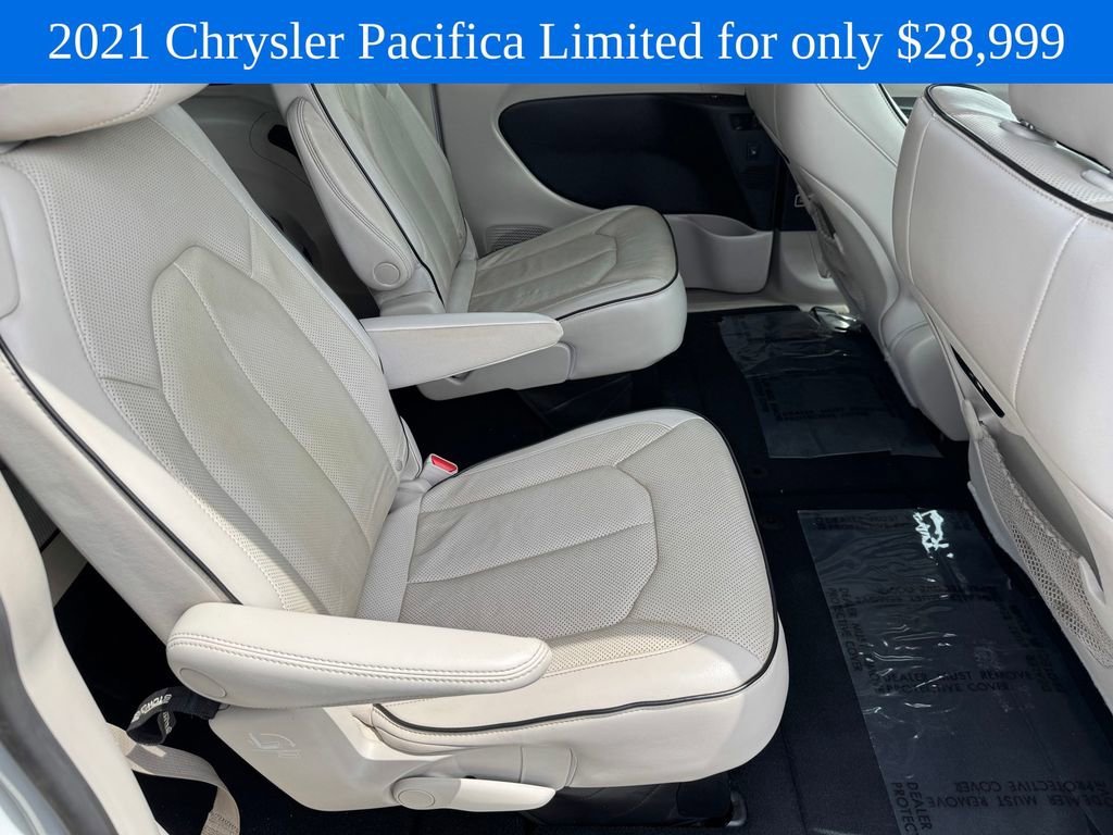 Used 2021 White Chrysler Limited image 11