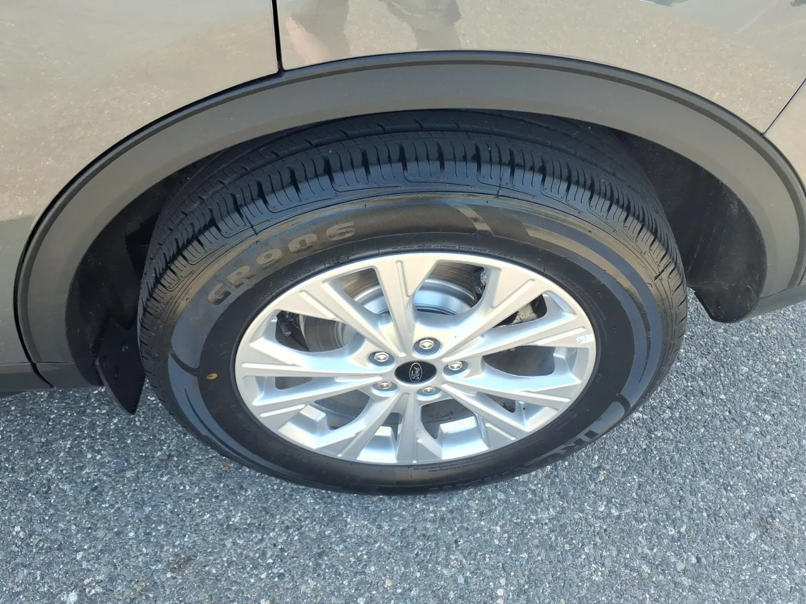 Used 2025 Gray Metallic Ford Active image 8