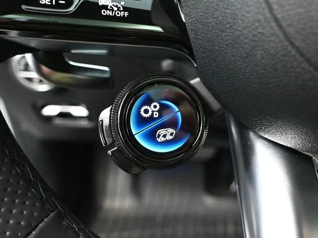 2025 Mercedes-Benz CLE AMG 53 - Photo 32