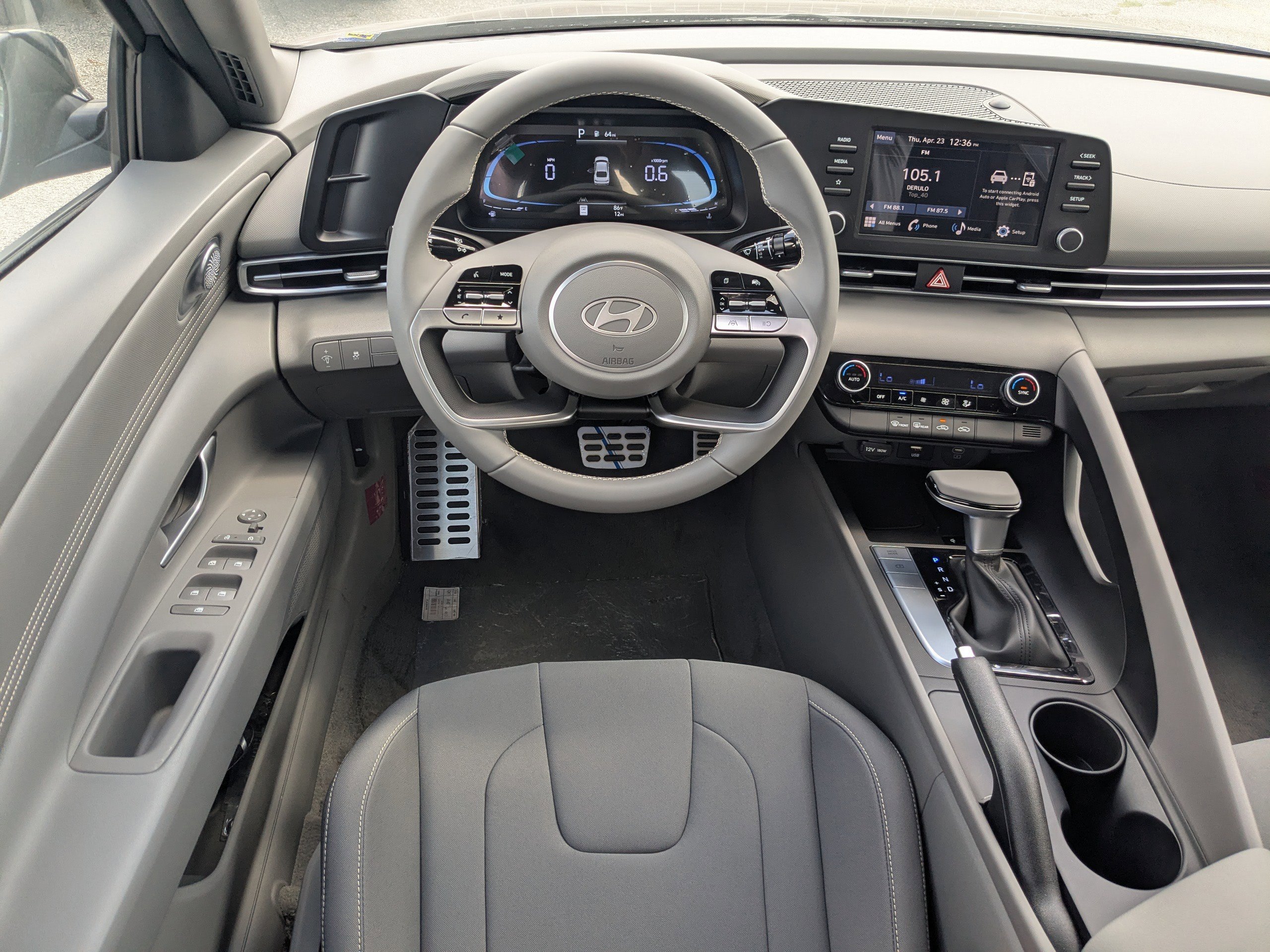 New 2025 Fluid Metal Hyundai SEL Sport image 16
