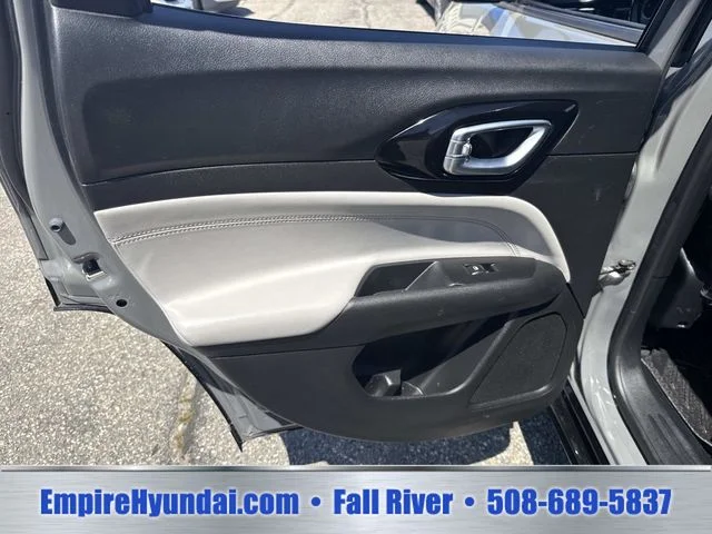 Used 2022 Gray Jeep Limited image 17