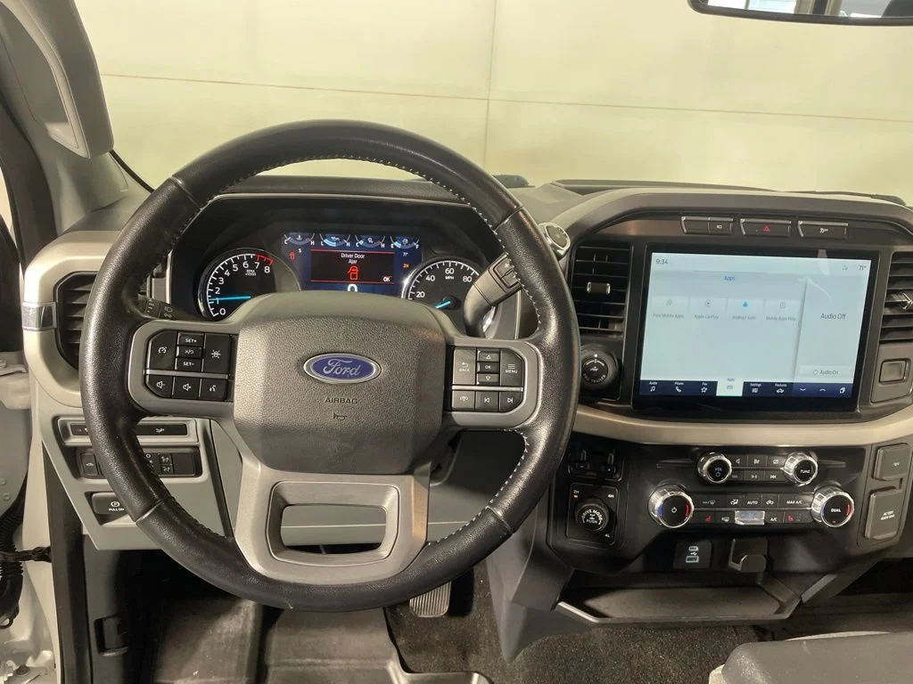 Used 2022 Oxford White Ford XLT image 13