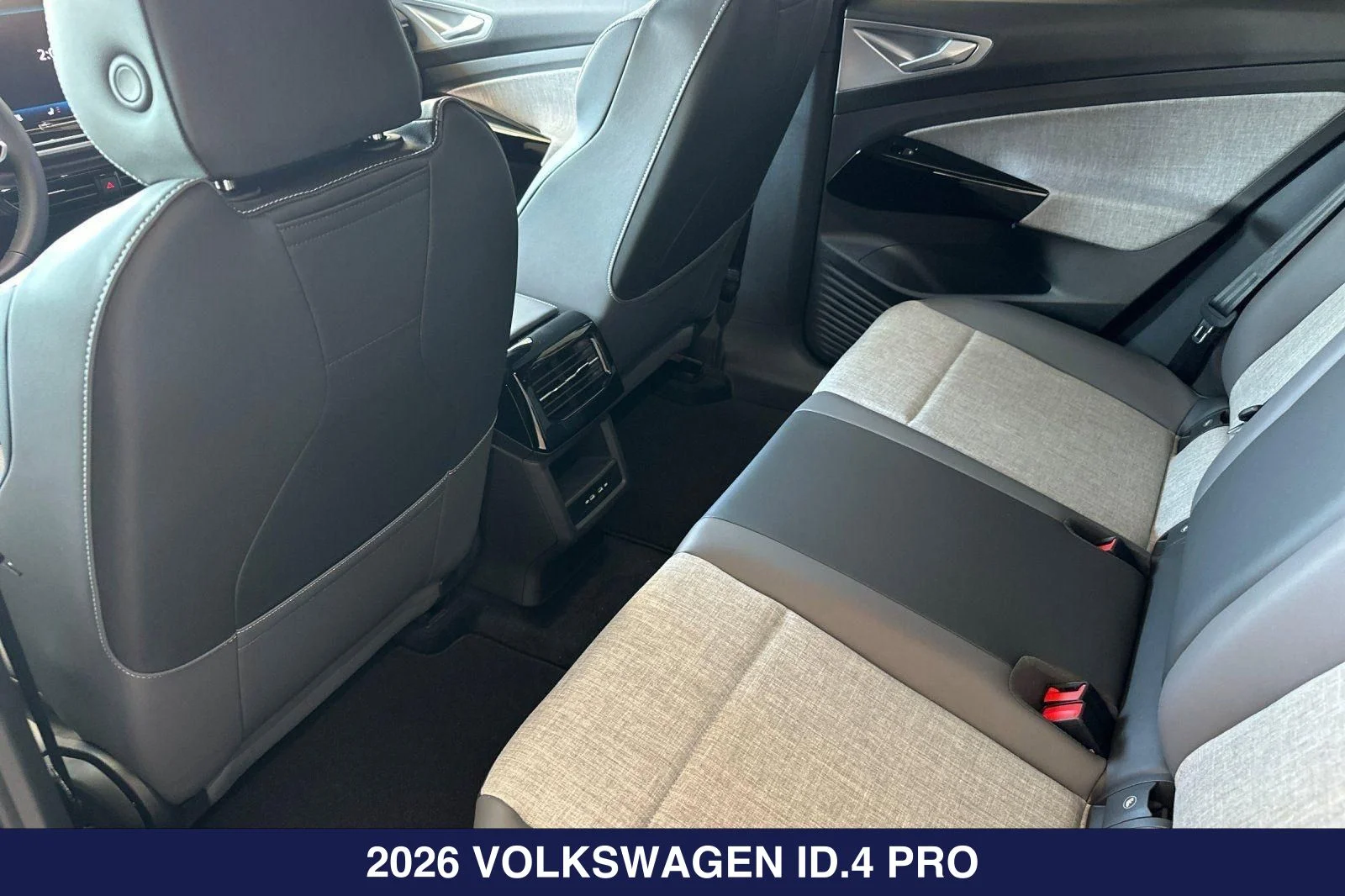 2026 Volkswagen ID.4 PRO - Photo 12