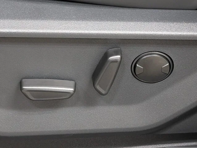 New 2027 Star White Metallic Tri-Coat Ford Active image 42