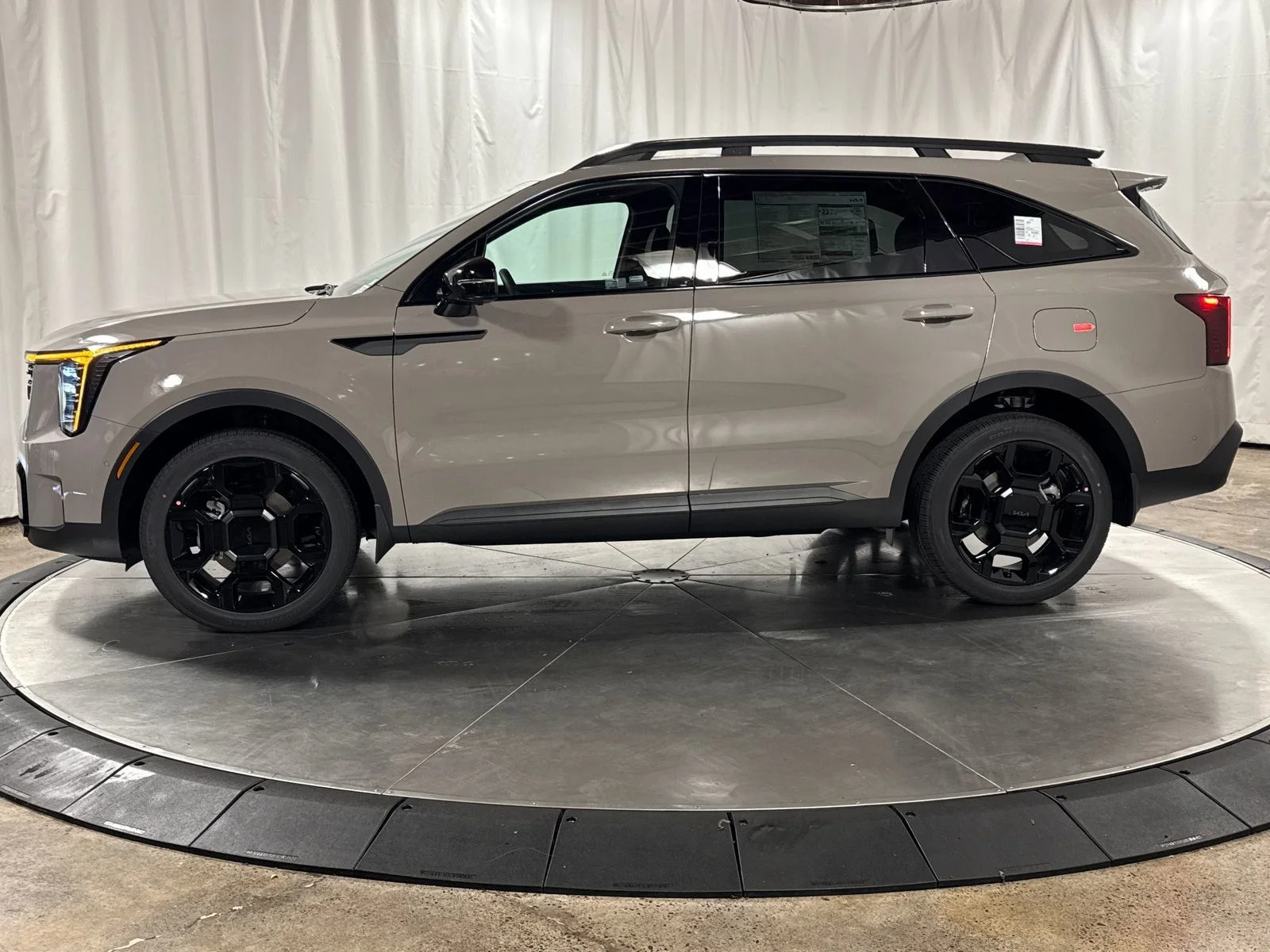 New 2026 Brown Kia X-Line SX Prestige image 4