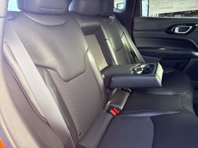 New 2026 Joose Exterior Paint Jeep Latitude Altitude image 13
