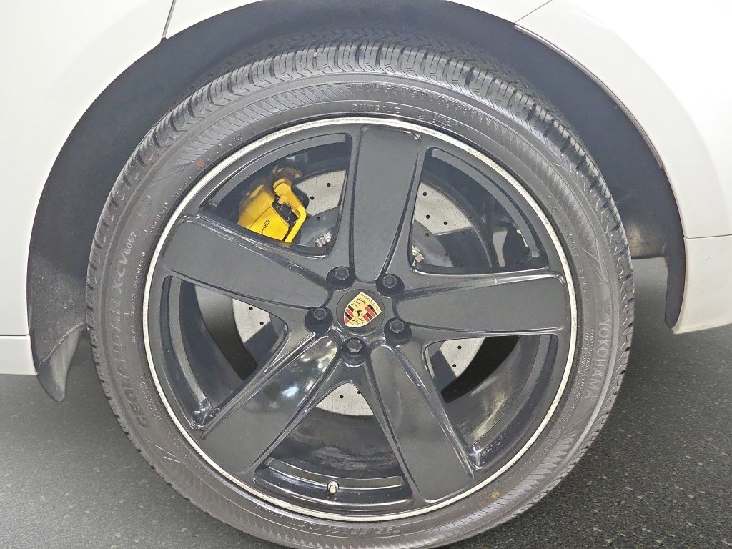 Used 2016 White Porsche Turbo image 35
