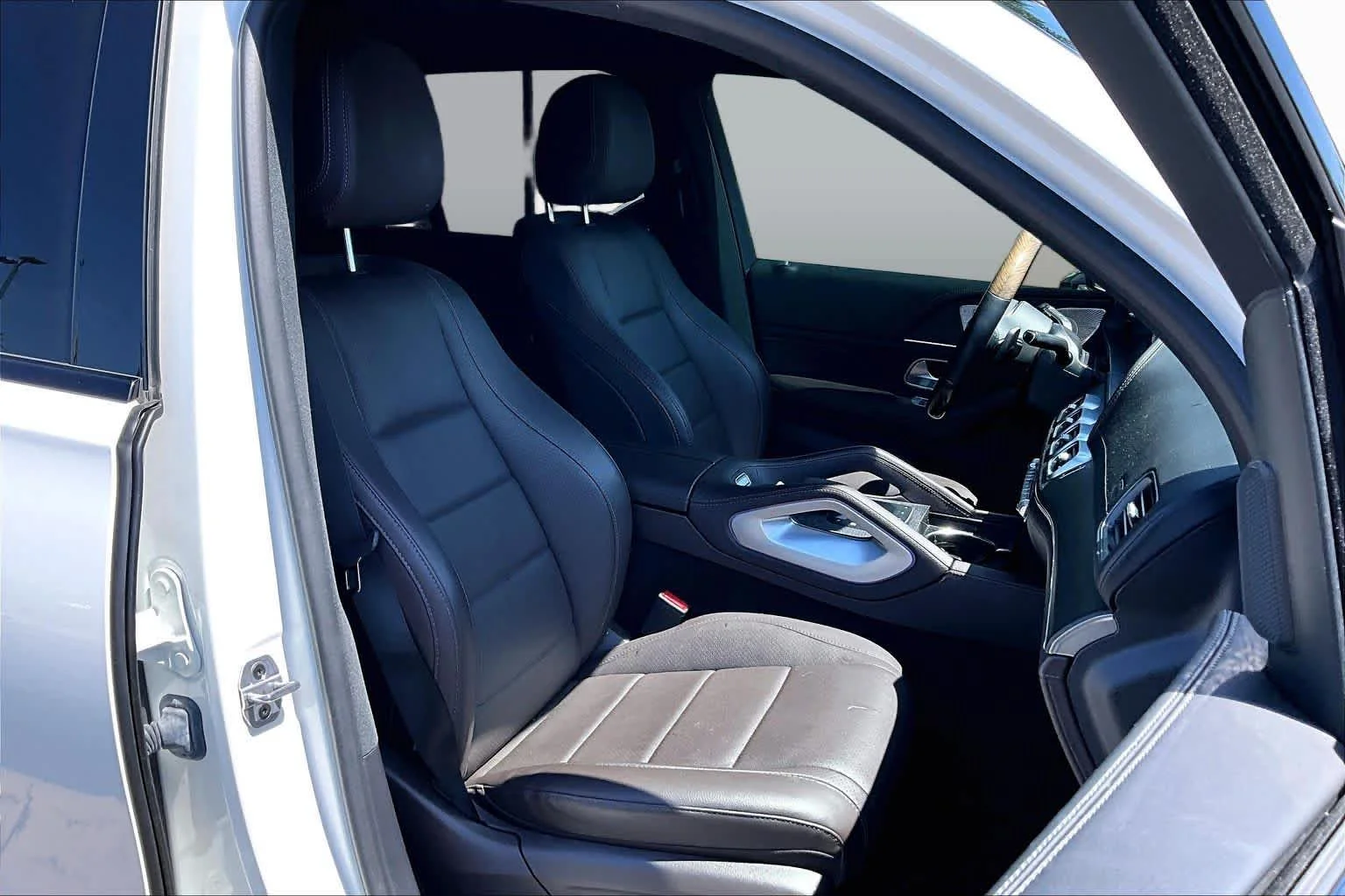 Used 2021 Polar White Mercedes-Benz GLE 450 image 8