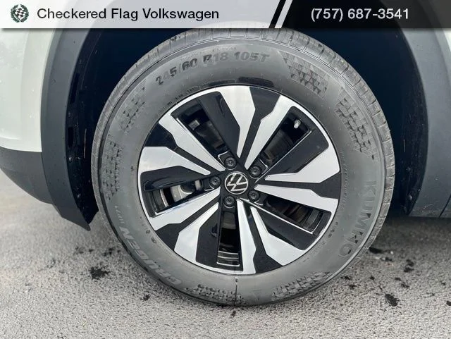 New 2026 White Volkswagen 2.0T SE image 3